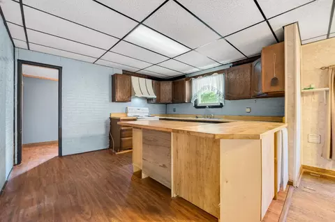 408 E Main St, Butler, IN 46721 photo 17