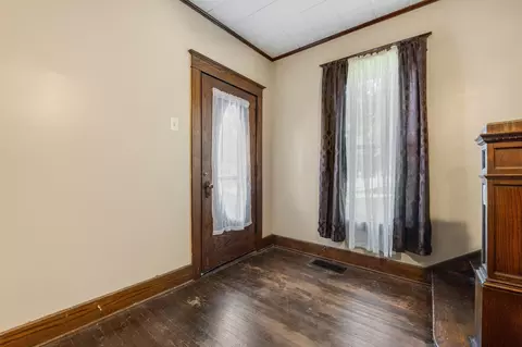 408 E Main St, Butler, IN 46721 photo 9