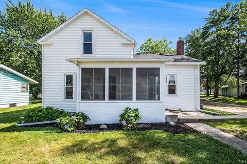 1230 E Clark St, Warsaw, IN 46580