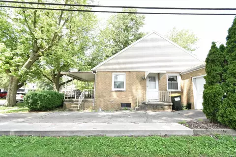 103 E 2nd St, Fowler, IN 47944 photo 3