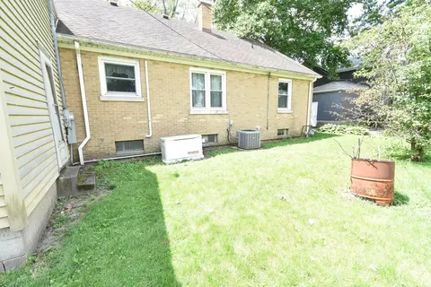 103 E 2nd St, Fowler, IN 47944 photo 5