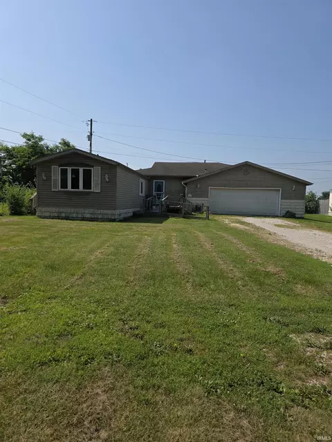 3367 E Pleasant Grove Dr, Warsaw, IN 46580