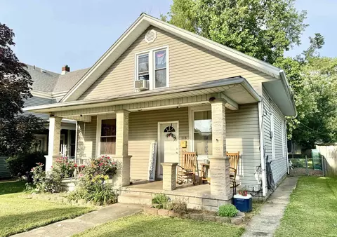 1018 10th St, Tell City, IN 47586
