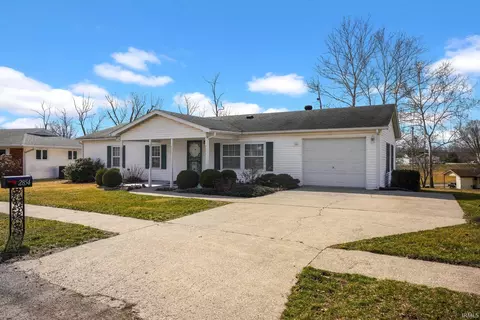 2854 Hillside Dr, Bedford, IN 47421 photo 2