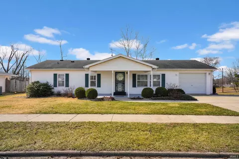 2854 Hillside Dr, Bedford, IN 47421 photo 1