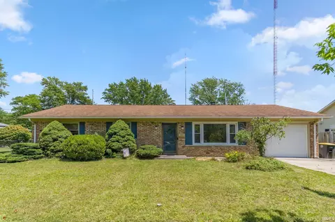 2126 Chochtimar Trl, Fort Wayne, IN 46808