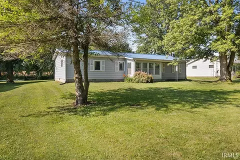 303 W Sycamore St, Silver Lake, IN 46982