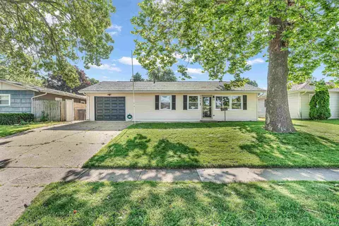 1204 Holly Dr, Lafayette, IN 47909