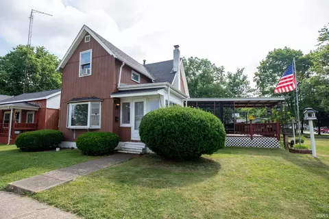 806 N Plum St, Plymouth, IN 46563