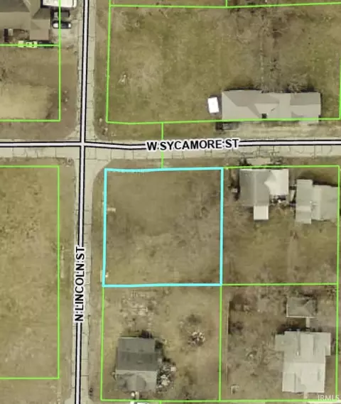 195 W Sycamore St, Macy, IN 46951