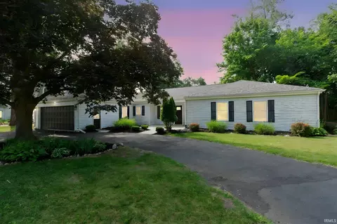 1725 Rainbow Bend Blvd, Elkhart, IN 46514