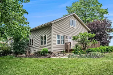 2701 E 700 N Rd, Leesburg, IN 46538