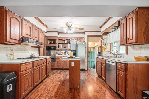 Kitchen - 16901 Brick Rd, Granger, IN 46530 photo 3 of 5