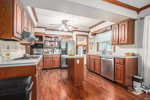 Kitchen - 16901 Brick Rd, Granger, IN 46530 photo 2 of 5