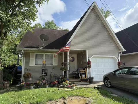 1106-1108 25th St, Bedford, IN 47421