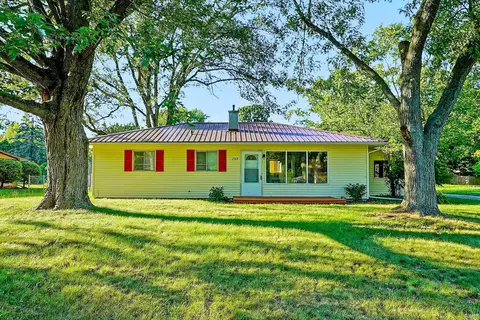 209 Ra Mar Dr, Warsaw, IN 46580