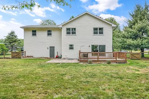 50744 Park Ln, Granger, IN 46530 photo 2