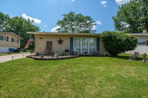 2031 Shaw St, Peru, IN 46970