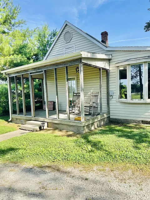 2880 S Andrews Rd, Yorktown, IN 47396