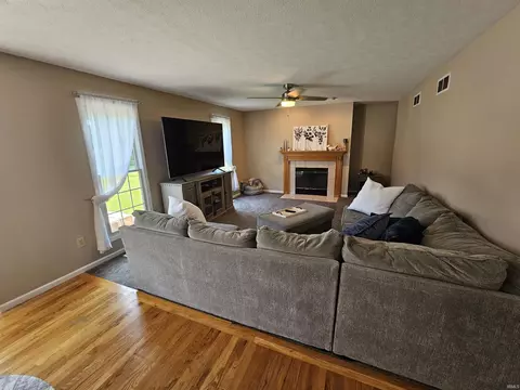11488 Harbridge Dr, Granger, IN 46530 photo 10