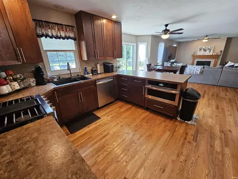11488 Harbridge Dr, Granger, IN 46530 photo 6