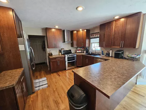 11488 Harbridge Dr, Granger, IN 46530 photo 5