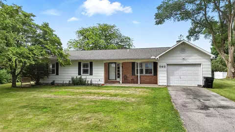 640 W Bellefountaine Rd, Pleasant Lake, IN 46779