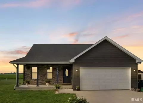 1587 E Kelley Rd, Frankfort, IN 46041
