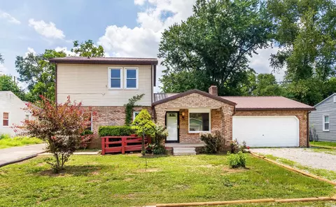 3017 S Rotherwood Ave, Evansville, IN 47714