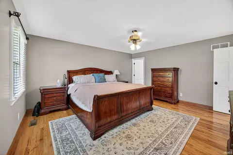 14576 Old Farm Rd, Granger, IN 46530 photo 17