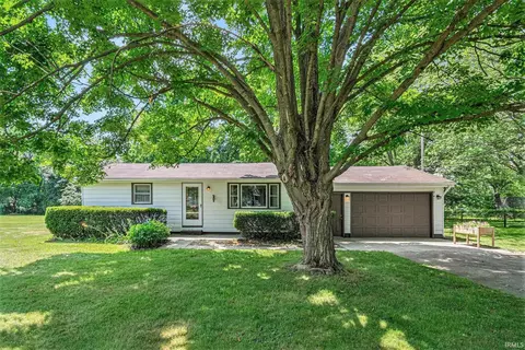 29662 San Lu Rae Dr, Elkhart, IN 46514