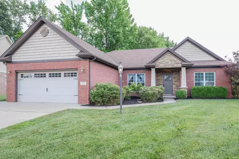 13233 Pondella Dr, Evansville, IN 47725