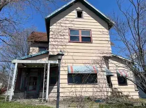 413 E Water St, Hartford City, IN 47348