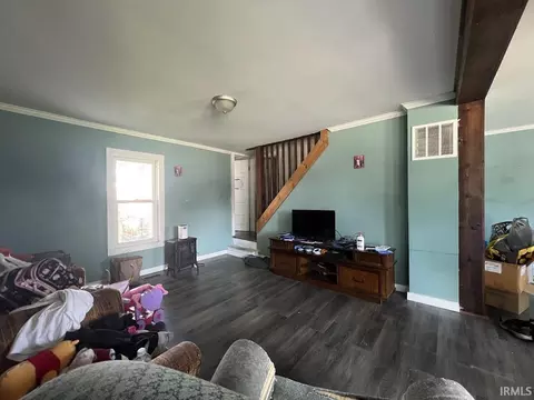 235 E Marion St, Waterloo, IN 46793 photo 2
