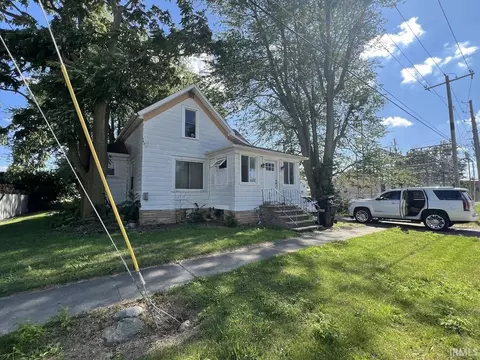 235 E Marion St, Waterloo, IN 46793 photo 1