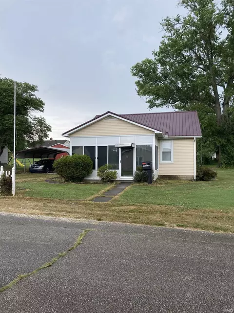 117 N Third Ave, Oakland City, IN 47660