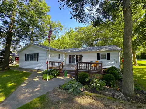 6156 N Bedford Bay Ct, Monon, IN 47959