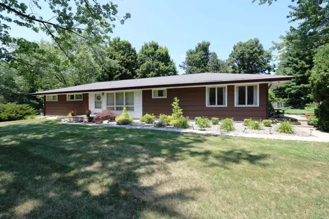 17769 Woodthrush Ln, South Bend, IN 46635