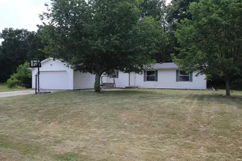 51593 Downey St, Elkhart, IN 46514