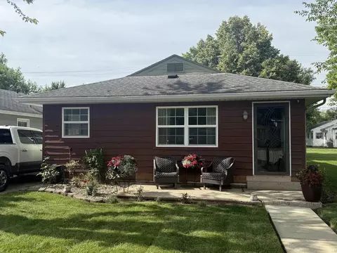806 W Grant St, Hartford City, IN 47348