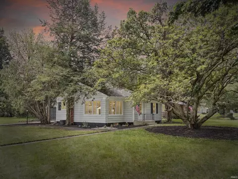 2425 Ojibway Trl, Fort Wayne, IN 46809