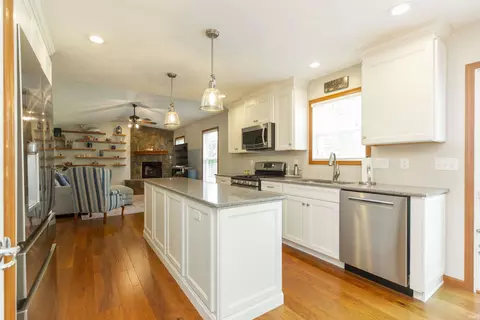 10207 Red Raspberry Ln, Granger, IN 46530 photo 12