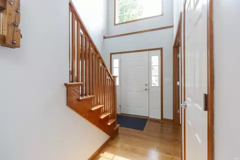10207 Red Raspberry Ln, Granger, IN 46530 photo 2