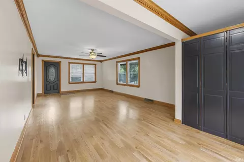 Living - 149 E State Road 56, Jasper, IN 47546 photo 5 of 6