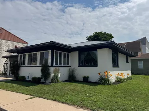 301 E 8th St, Rochester, IN 46975