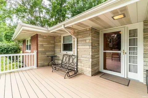 403 W Steuben St, Lagrange, IN 46761 photo 2