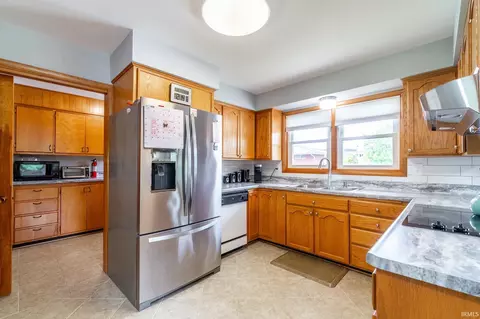 403 W Steuben St, Lagrange, IN 46761 photo 14