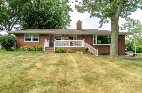 403 W Steuben St, Lagrange, IN 46761 photo 1