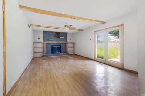 Living - 933 E Bocock Rd, Marion, IN 46952 photo 3 of 3