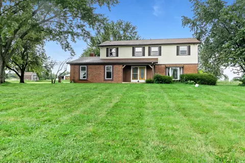Exterior - 933 E Bocock Rd, Marion, IN 46952 photo 3 of 9